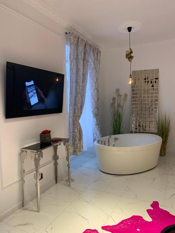 Tiltu 5 Jacuzzi Apartment Клайпеда Екстер'єр фото