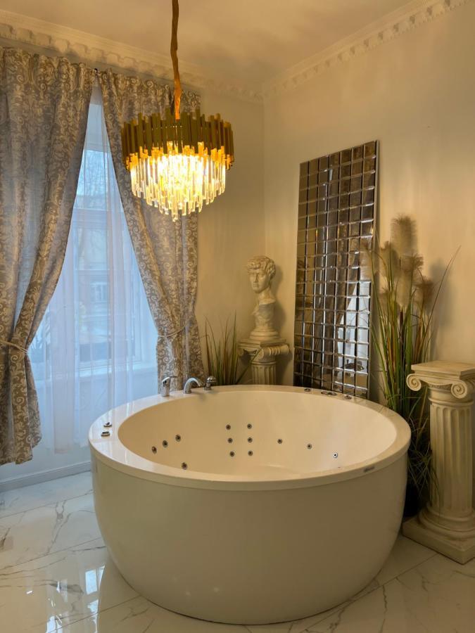 Tiltu 5 Jacuzzi Apartment Клайпеда Екстер'єр фото
